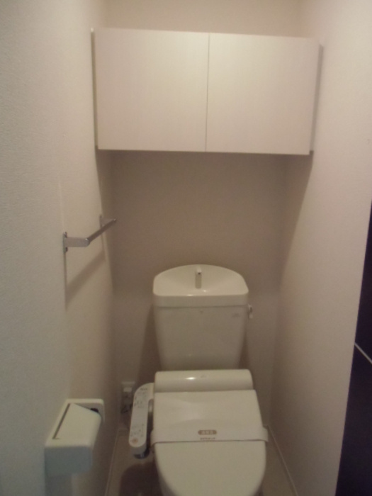 アルバのトイレ|温水洗浄暖房便座