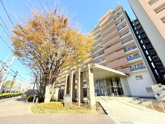 プレイシアの外観