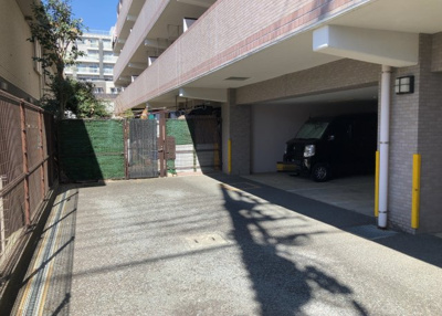 【その他】 | キャッスルマンション相模が丘 | マンションの駐輪場は、事前に空きがあるか確認を取ると安心です。せっかく入居したのに駐輪スペースがない！なんてことになったら大変ですよね。そこで、内見時や購入前にはまず事前に確認しておくと良いでしょう。