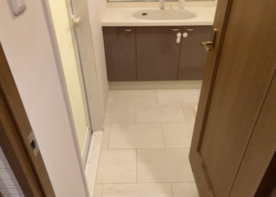 【脱衣所】 | キャッスルマンション相模が丘 | 洗面脱衣所は「体を綺麗に整える場所」という目的と役割を持っています。そして便利で使い勝手のいい「体を綺麗に整える場所」にするためには、配置や動線、照明や収納計画をしっかりと検討しておく必要があります。