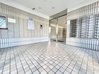 【エントランス】 | 安全に配慮されたオートロックマンションです♪室内ＴＶモニタ付インターホンで来訪者を確認できます