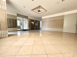 【エントランス】