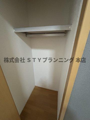 仲介手数料０円！エテルノの収納