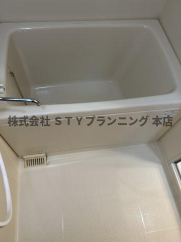 仲介手数料０円！エテルノの浴室