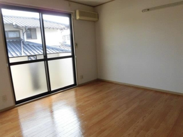 セジュール峯の浦の寝室|風通しも良い洋室です☆