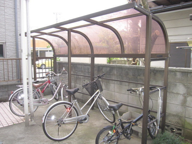 ジョイフル・氷川台のその他共用部分|★屋根付き駐輪場有り★