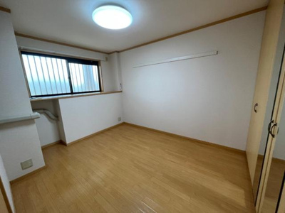 【内装】 | プリオール花 | 洋室