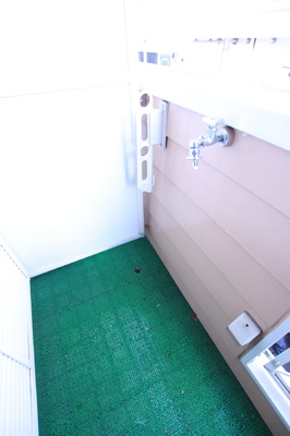 ★室外洗濯機置場★