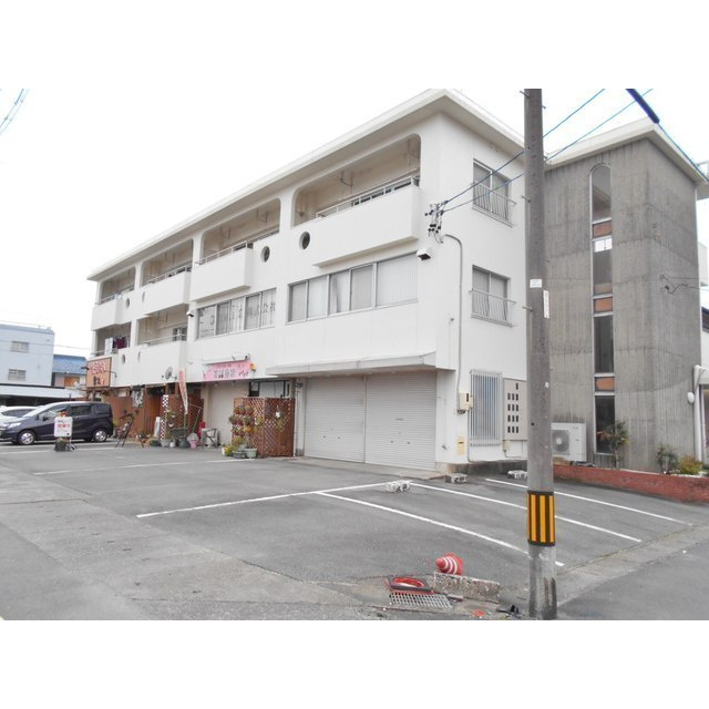 岐阜市福光東３丁目のアパート