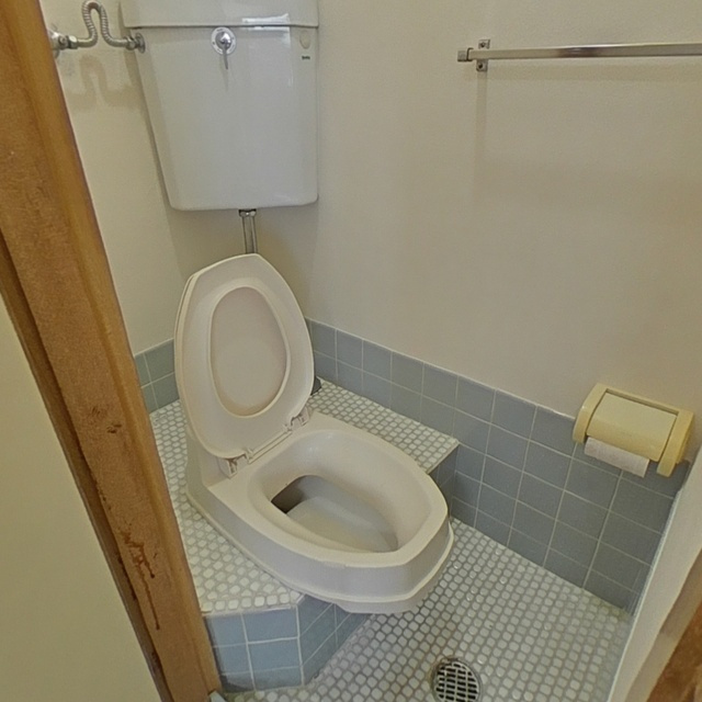 岐阜市福光東３丁目のアパートのトイレ