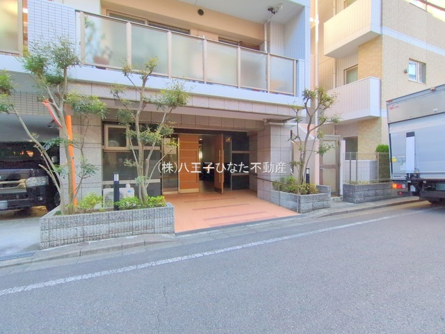 祝　成約済み　aie高尾　八王子市　中古マンションのエントランス|～仲介手数料無料☆八王子ひなた不動産～aie高尾
