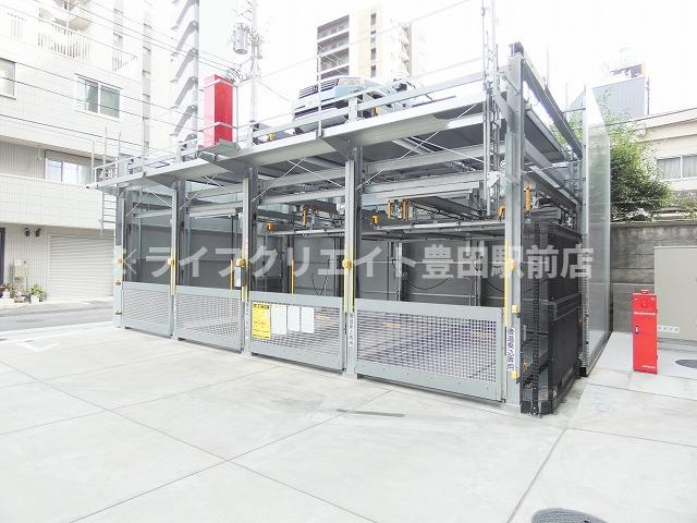 LUXENA八王子寺町の駐車場
