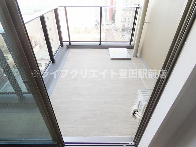 LUXENA八王子寺町のバルコニー