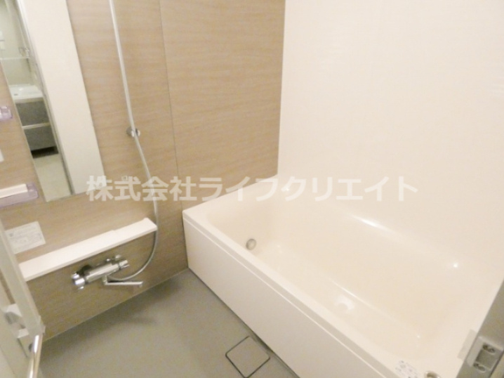 LUXENA八王子寺町の浴室