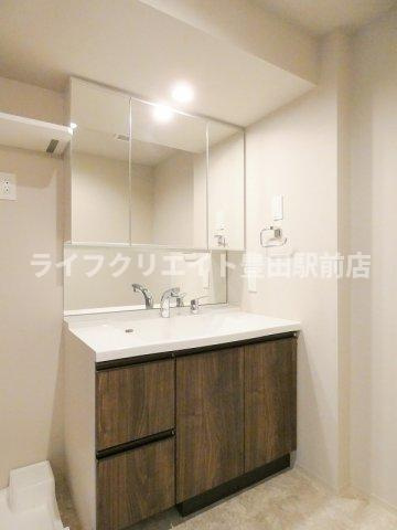 LUXENA八王子寺町の洗面所