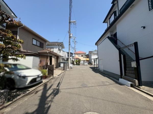 和歌山市田尻　中古戸建の前面道路含む現地写真