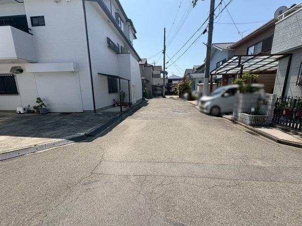 和歌山市田尻　中古戸建の前面道路含む現地写真
