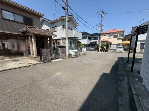 和歌山市田尻　中古戸建の前面道路含む現地写真