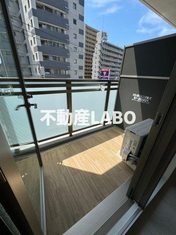 エスリード大阪フェリスのバルコニー