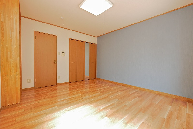 ビビエンタカワハラの洋室|ビビエンタカワハラ103号室