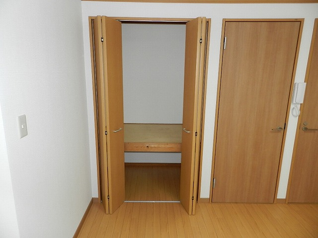 コーポドリーム２の収納|ちょっとした収納スペースも充実しています