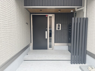 【エントランス】 | TORISIAS東宿郷