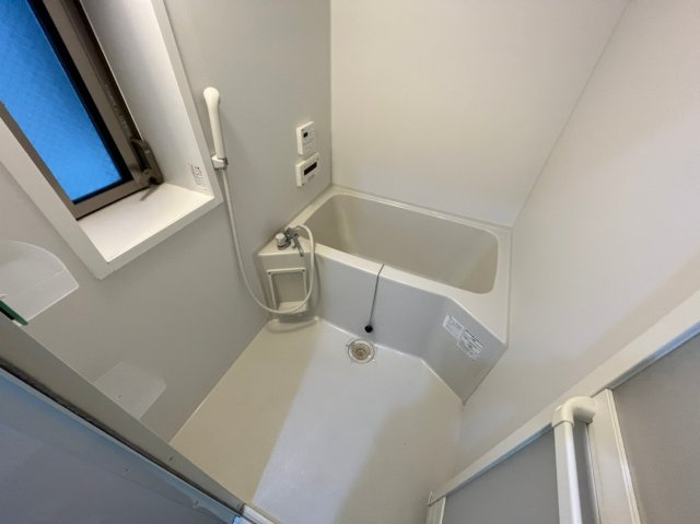 ヴィラ月見山の浴室