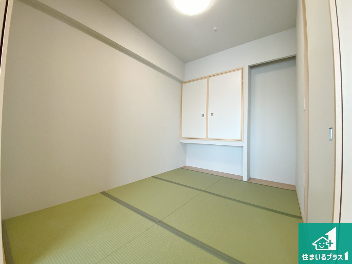 グランクラッセ上野芝向ケ丘の和室|一室あると便利な和室は客間としてだけでなく、小さなお子様のプレイルームやみんなでお昼寝もいいですね。【現地写真】