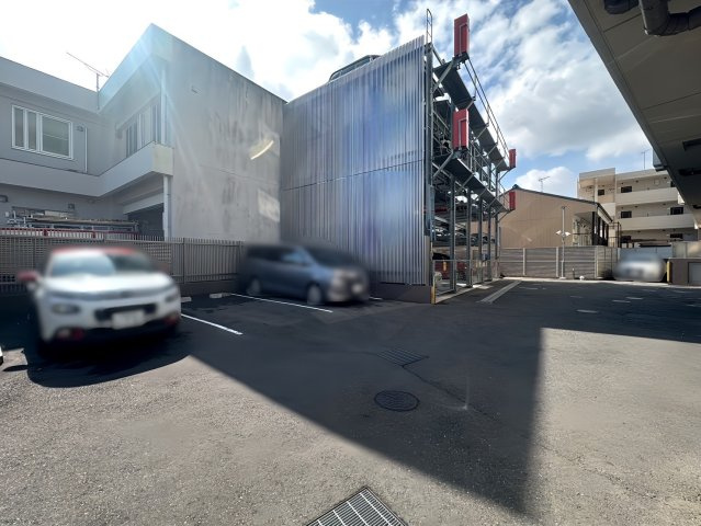 ライオンズ吹上公園の駐車場