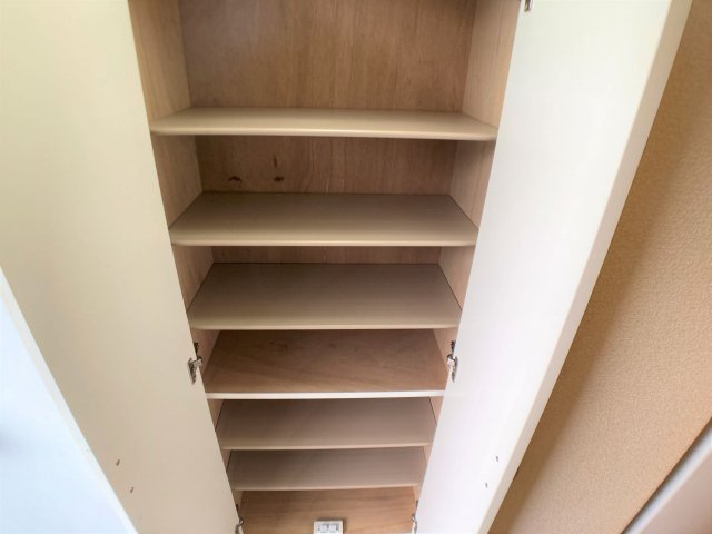 【玄関】 | 設備・使用は号室により異なる為、現況を優先いたします。