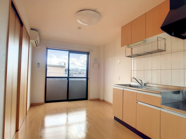 クレストールの居間・リビング