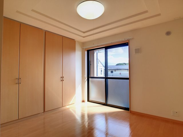 クレストールの洋室