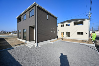 【外観】 | アーネストワン　太田市岩松町 第4　3号棟 | ついに建物完成いたしました！ぜひ一度ご見学ください♪