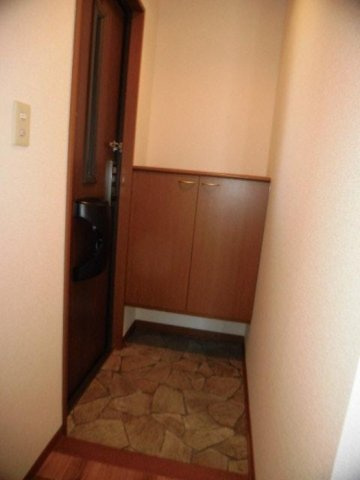 シャルマンコートC C棟の玄関|C211 玄関