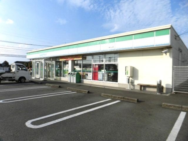 シャルマンコートA・B B棟|ファミリーマート 神之山店