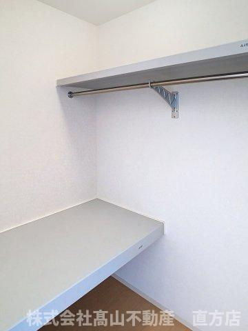 宮若市福丸のアパートの収納