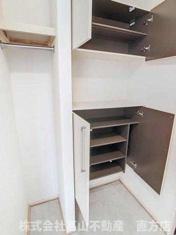 宮若市福丸のアパートの収納