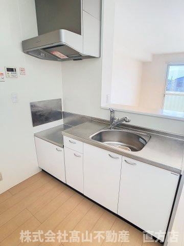 宮若市福丸のアパートのキッチン