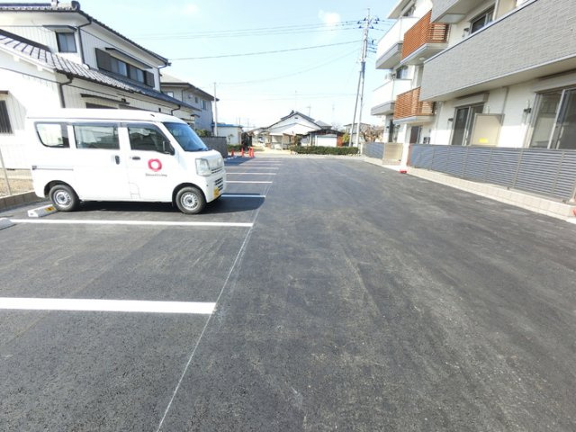 ファーストステージの駐車場