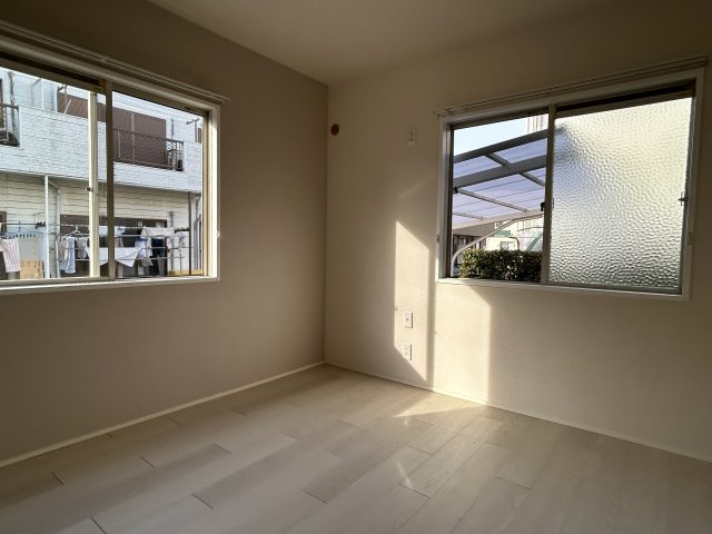 南埼玉郡宮代町笠原１丁目のアパートの洋室