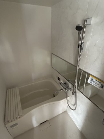 南埼玉郡宮代町笠原１丁目のアパートの浴室