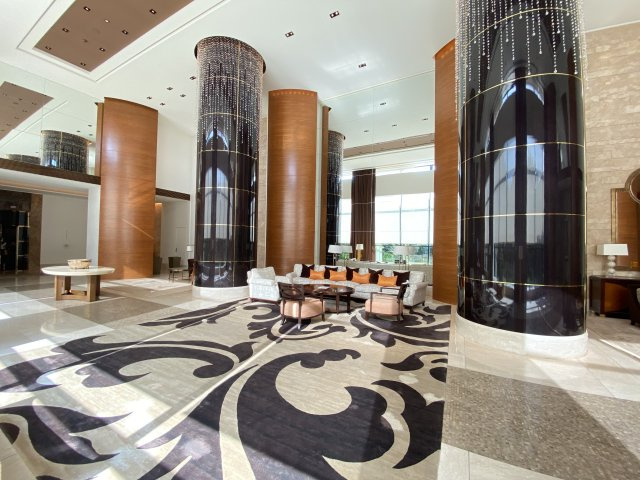 The Kitahama（ザ・キタハマ)のロビー