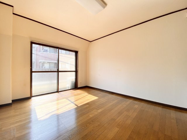 メゾン佐々木の居間・リビング