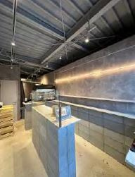 靭かねよこビルの内装