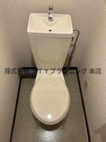 仲介手数料０円！セレーノふたばのトイレ