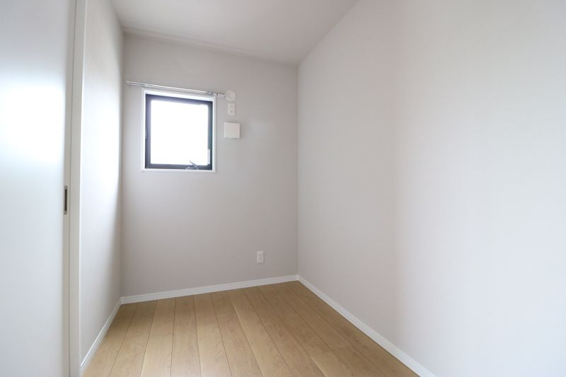 アシスト 久留米西町の寝室|風通しも良い寝室です☆