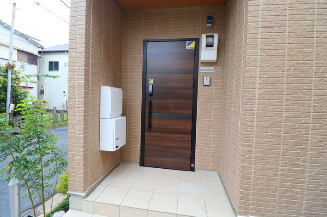 ヴィラ・マリコの玄関