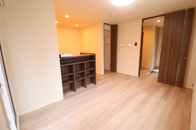 ヴィラ・マリコの居間・リビング