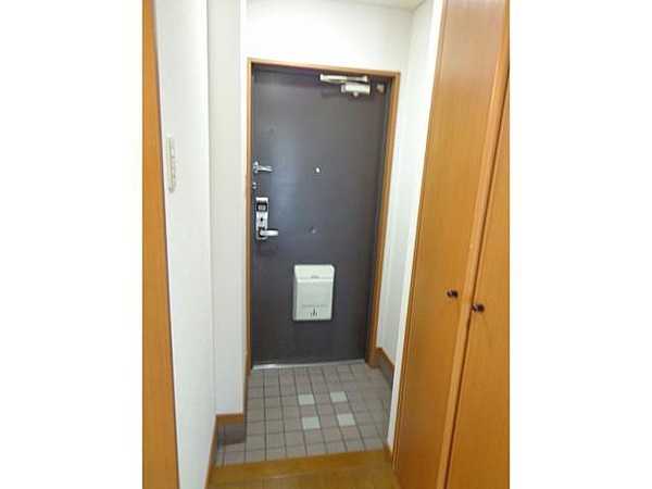 ラウム和泉の玄関