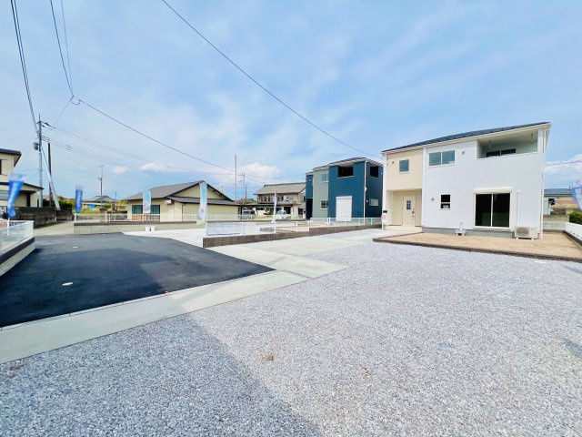 玉村町八幡原の前面道路含む現地写真|駐車が苦手な方にもおススメです♪